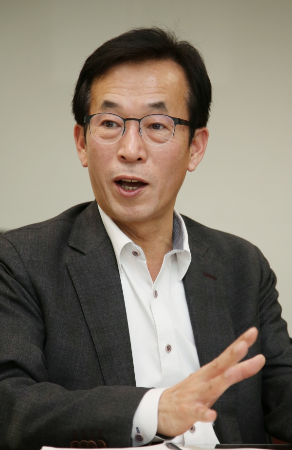 철강 마케팅의 근간은 '수요산업을 견인하는 역할'이다