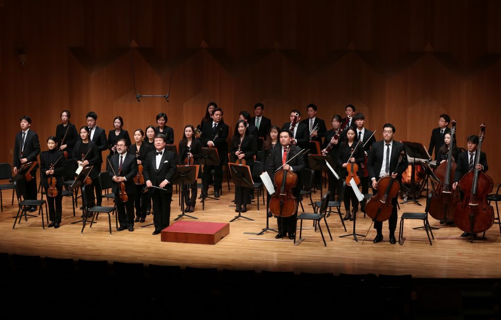 29일 포항 효자아트홀에서 열리는 클래식 공연 ‘봄이 오는 소리’에서 협주곡을 연주할 서울튜티챔버오케스트라