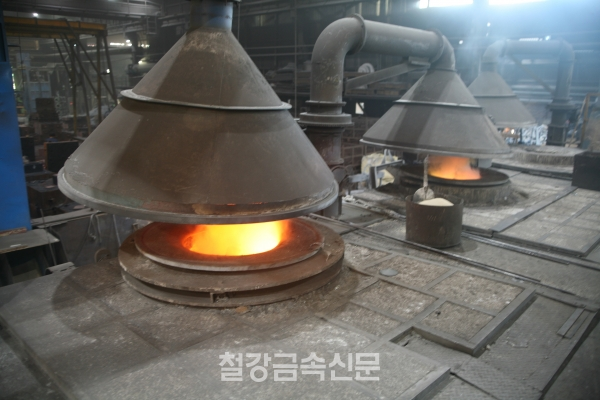 코로나19 사태가 지속되면서 뿌리업계가 공장 가동률 저하로 어려움을 겪고 있다. 사진은 고령군 소재 주물업체의 생산시설. (사진=첱강금속신문)