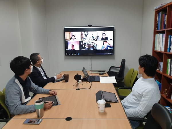 한국생산기술연구원은 ‘우즈베키스탄의 지하수 및 폐수 내 신산업 원료 자원 회수 사업 진출을 위한 타당성 연구’를 수행하기 위한 우즈베키스탄 현지와 3차 화상회의를 진행했다. (사진=생산기술연구원)