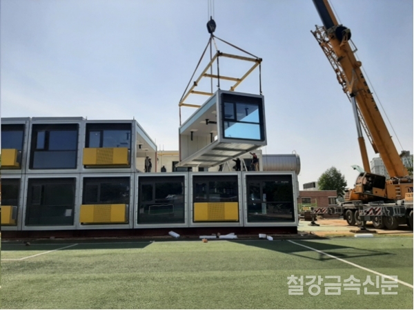 경기도 남양고등학교에 적용된 플랜엠 모듈러 학교(사진=플랜엠)