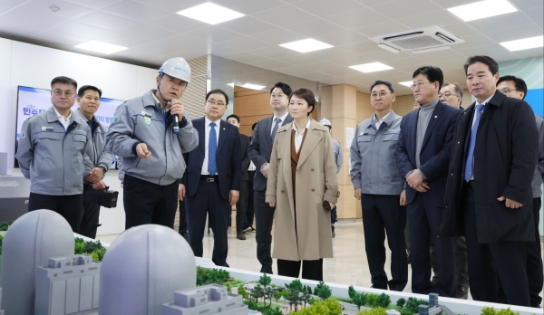더불어민주당 경제상황점검단의 두산에너빌리티 방문 현장. (사진=허성무 의원실)