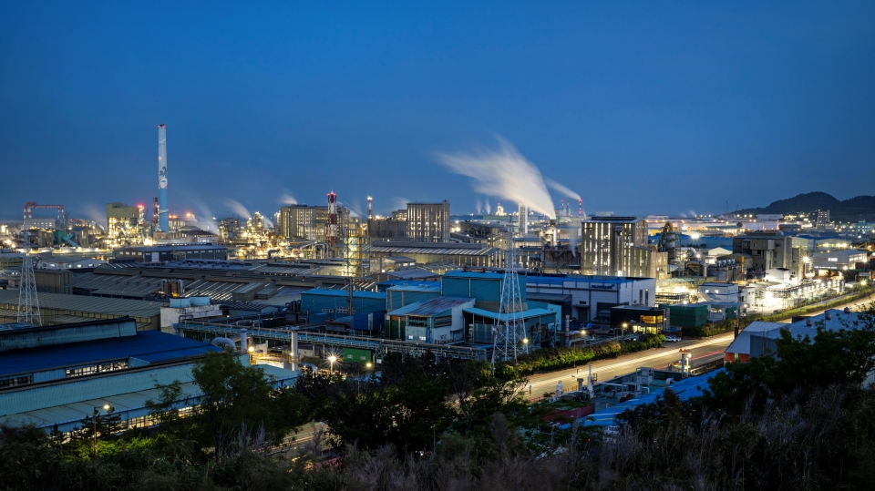 고려아연 온산제련소 야간 전경(사진=고려아연)