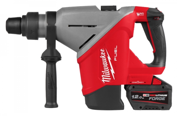 밀워키의 신제품 ‘18V FUEL SDS-MAX 함마드릴 7kg’. (사진=밀워키 코리아)