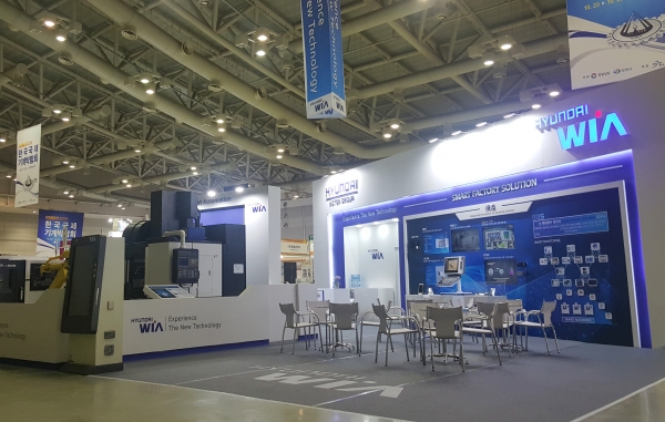 23일 경남 창원시 창원컨벤션센터(CECO)에서 열린 ‘2018 한국국제기계박람회’에 참가한 현대위아의 부스 전경. 현대위아는 이번 박람회에서 공장자동화(FA) 시스템과 스마트팩토리 솔루션 iRiS 등을 선보였다. (사진=현대위아)
