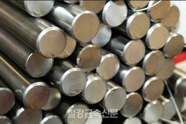 2025년 국내 경기 부진에도 기저효과로 마봉강 수입이 증가했다. 사진은 국내산 마봉강. (사진=철강금속신문)