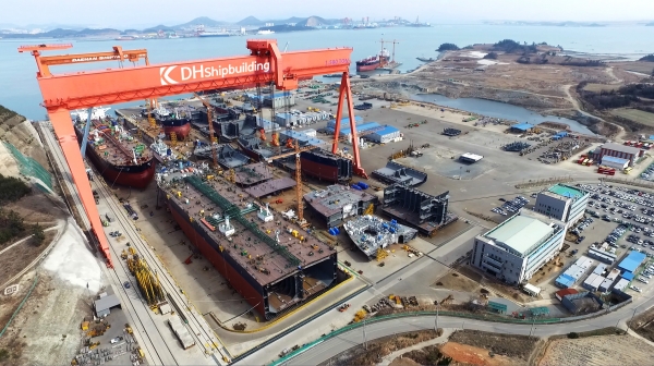 대한조선 도크. 대한조선