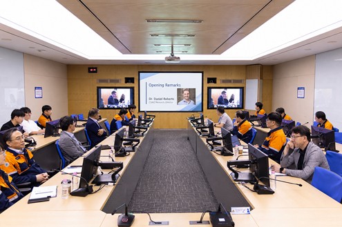 제2회 핵심광물포럼은 포항, 서울, 광양을 비롯해 호주 퍼스, 브리즈번, 멜버른, 시드니를 연결해 개최됐다. 8월 21일 포항 기술연구원(사진 왼쪽). 포스코그룹
